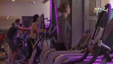 Xem Clip Chiếc Áo Thun Đo Chỉ Số Hoạt Động Của Cơ Thể HD Online.