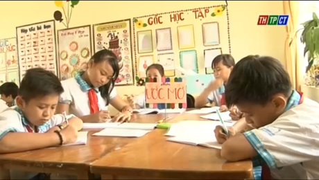 Xem Video Clip Tổng hợp Đồng Cảm Và Sẻ Chia Vẫn Chờ Ở Ngày Mai HD Online.