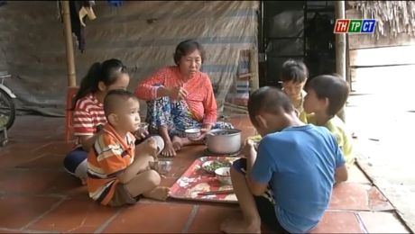 Xem Video Clip Tổng hợp Đồng Cảm Và Sẻ Chia Hoàn Cảnh Em Nguyễn Thị Ngọc Trúc HD Online.