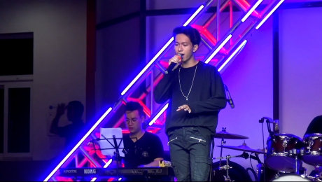 Xem Show LIVE EVENTS LK Phía Sau Một Cô Gái - Lạc Trôi HD Online.